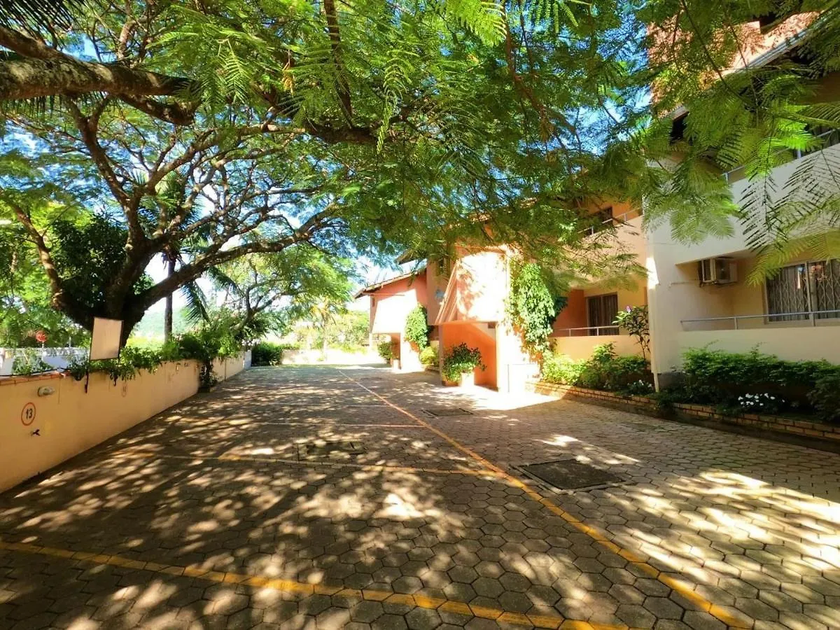 Flamboyant Apartamentos 邦比尼亚斯 公寓