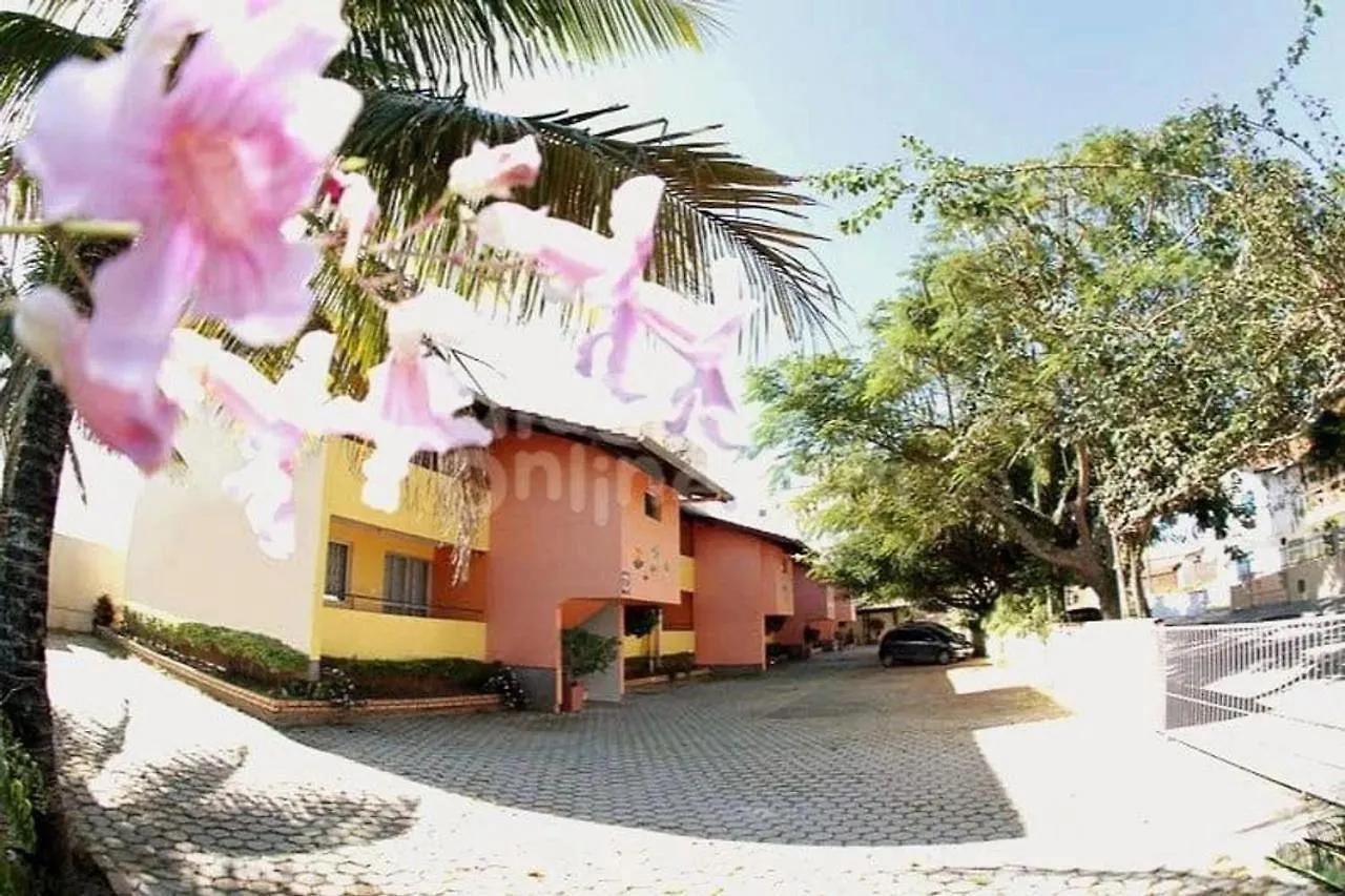 Flamboyant Apartamentos 邦比尼亚斯 0*,