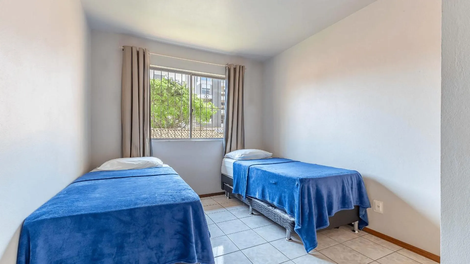 Flamboyant Apartamentos 邦比尼亚斯 公寓