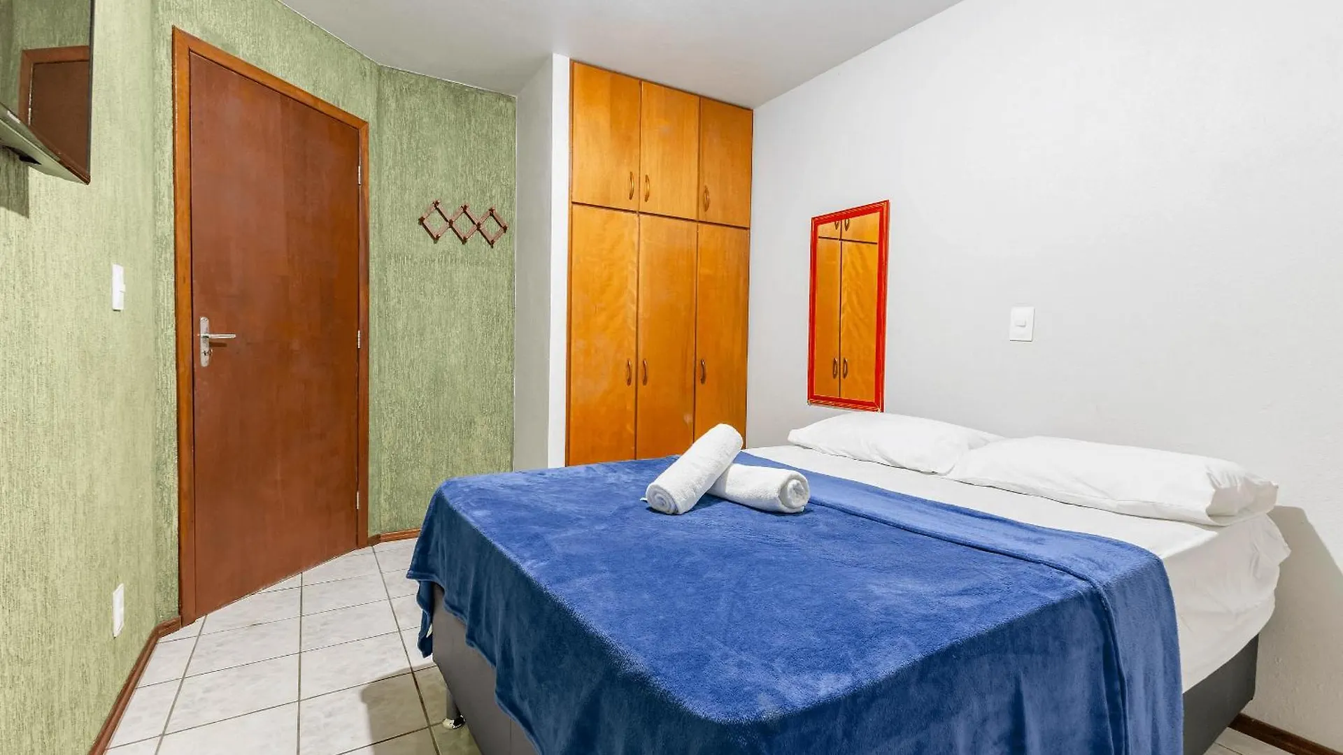 Flamboyant Apartamentos 邦比尼亚斯 公寓