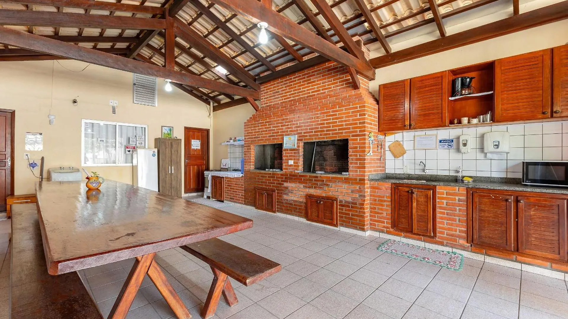Flamboyant Apartamentos 邦比尼亚斯 0*,  巴西